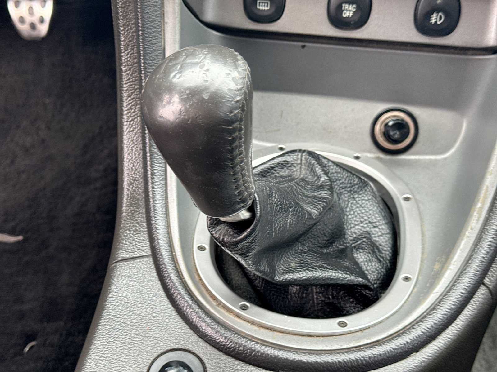Used 2004 Ford Mustang GT RWD image 28