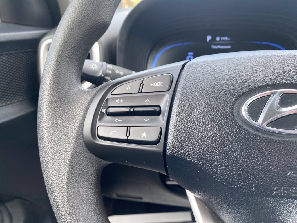 Certified 2023 Hyundai Venue SE FWD image 20
