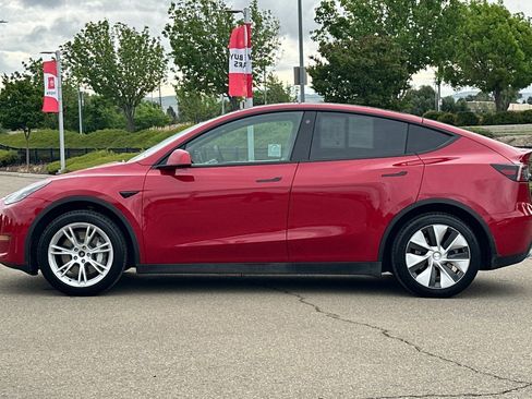 Used 2023 Tesla Model Y Long Range image 7
