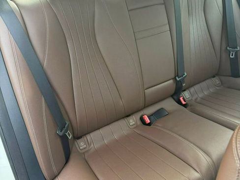 Used 2018 Mercedes-Benz E 300 4MATIC image 30