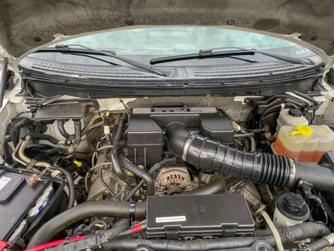 Used 2011 Ford F150 Lariat Limited image 45