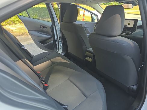 Used 2024 Toyota Corolla LE FWD image 11