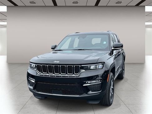 New 2025 Jeep Grand Cherokee Limited image 8
