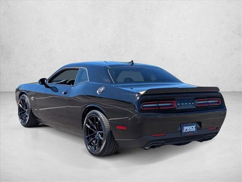 Used 2023 Dodge Challenger R/T Scat Pack RWD image 10