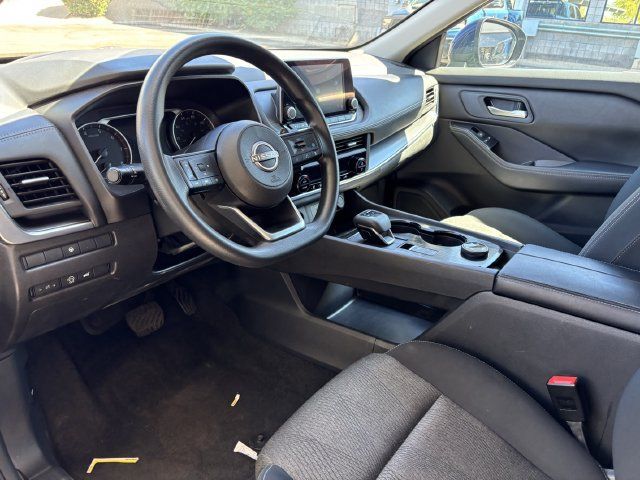 Used 2024 Nissan Rogue SV AWD/4WD image 14