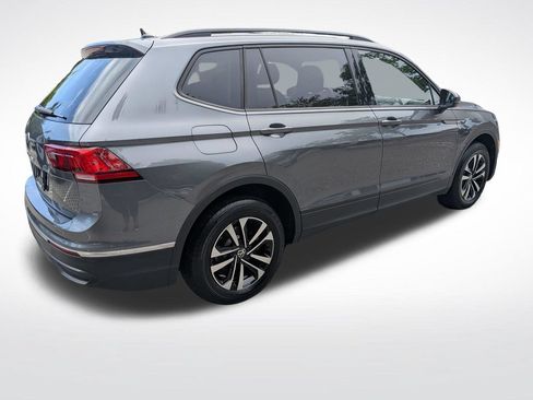 Used 2023 Volkswagen Tiguan S FWD image 3
