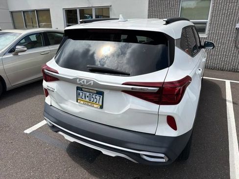 Used 2022 Kia Seltos S AWD/4WD image 10