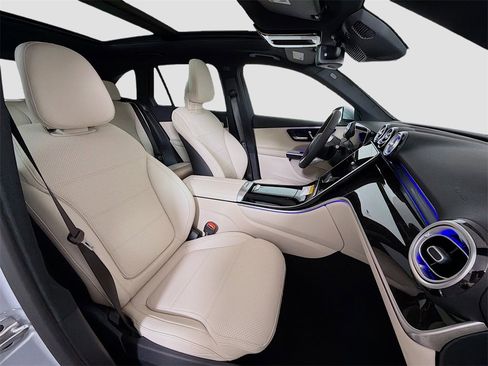 New 2026 Mercedes-Benz GLC 300 4MATIC image 31