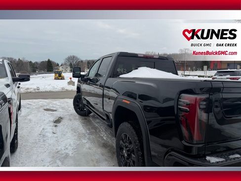 New 2026 GMC Sierra 2500 AT4 w/ AT4 Premium Plus Package AWD/4WD image 7