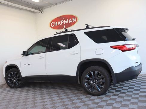 Used 2021 Chevrolet Traverse RS FWD image 3