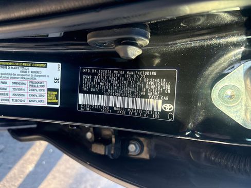 Used 2023 Toyota Corolla LE image 29