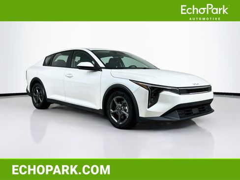 Used 2025 Kia K4 FWD image 1