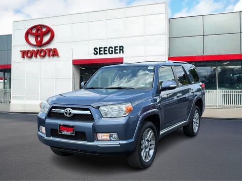 Used 2012 Toyota 4Runner Limited AWD/4WD image 10
