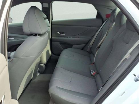 New 2026 Hyundai Elantra SE FWD image 11