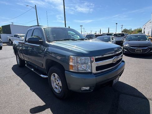 Used 2007 Chevrolet Silverado 1500 LTZ w/ Safety Package AWD/4WD image 2