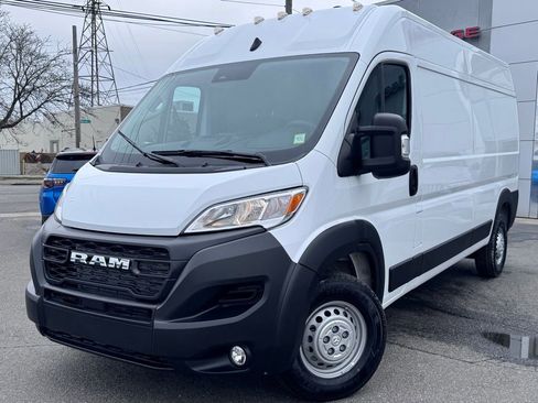 Used 2025 RAM ProMaster 3500 w/ Convenience Group FWD image 3