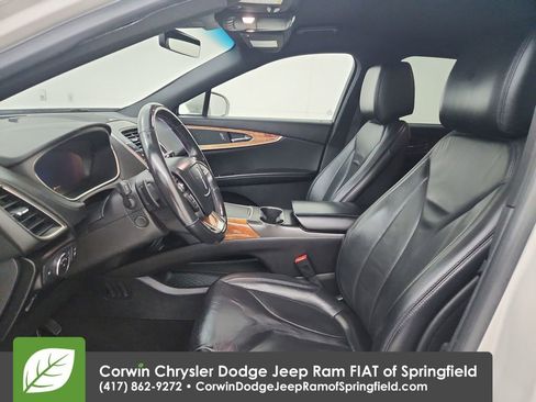 Used 2019 Lincoln Nautilus Select w/ Cargo Utility Package image 19