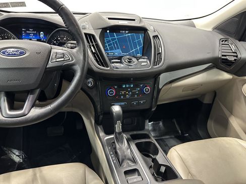 Used 2017 Ford Escape Titanium AWD/4WD image 18