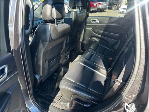 Used 2019 Jeep Grand Cherokee Limited w/ Luxury Group II image 20