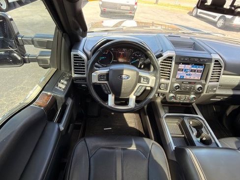 Used 2017 Ford F350 Platinum w/ Platinum Ultimate Package image 10