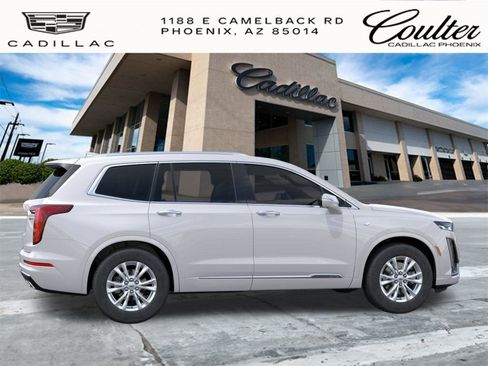 New 2025 Cadillac XT6 Luxury image 5