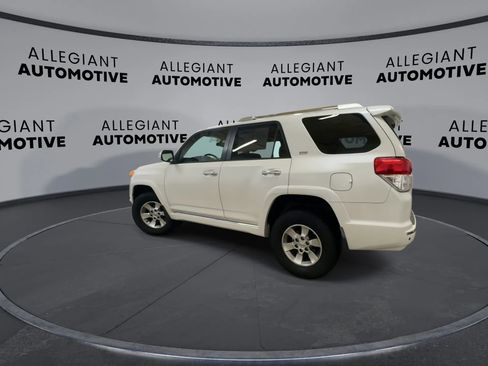 Used 2012 Toyota 4Runner SR5 image 7