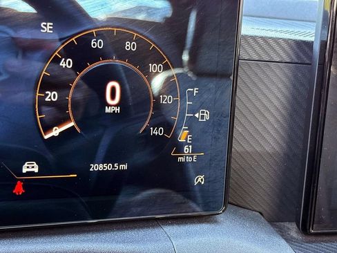Used 2024 Ford Mustang Convertible RWD image 16