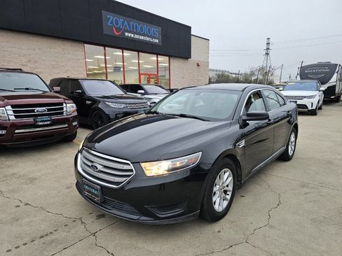 Used 2015 Ford Taurus SE image 1