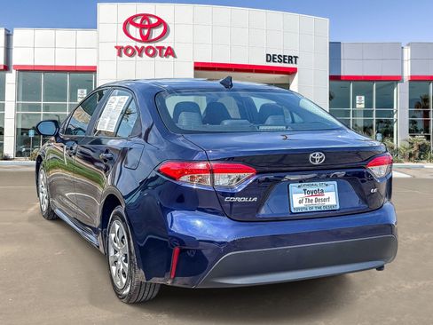 Used 2024 Toyota Corolla LE FWD image 5