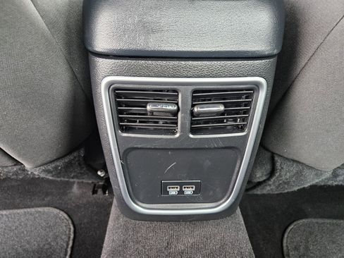 Used 2023 Dodge Charger SXT image 11