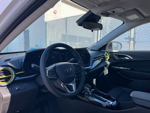 New 2026 Chevrolet Trax ACTIV w/ Driver Confidence Package FWD image 10