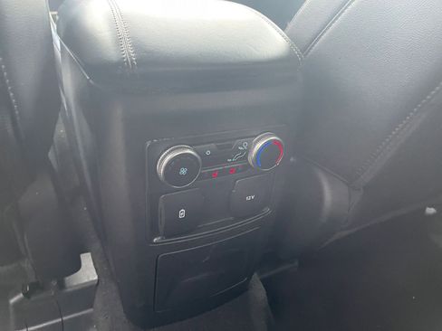 Used 2024 Ford Explorer Limited image 25