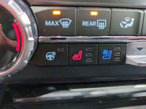 New 2026 Ford F250 Lariat w/ Black Appearance Package image 23