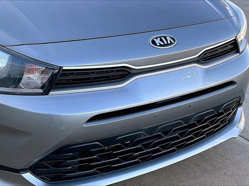 Certified 2021 Kia Rio S image 29