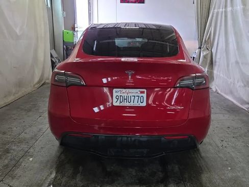 Used 2022 Tesla Model Y Long Range AWD/4WD image 3