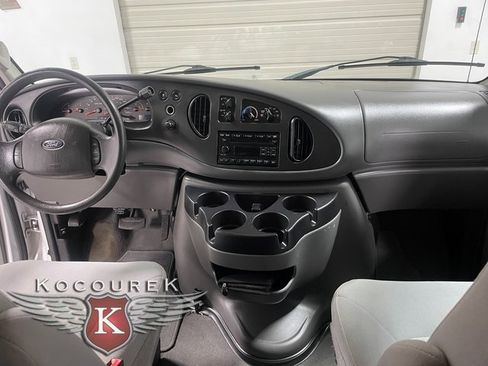 Used 2008 Ford E-350 and Econoline 350 XL image 13