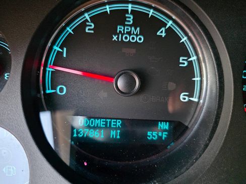 Used 2013 Chevrolet Tahoe LT w/ Texas Edition image 43