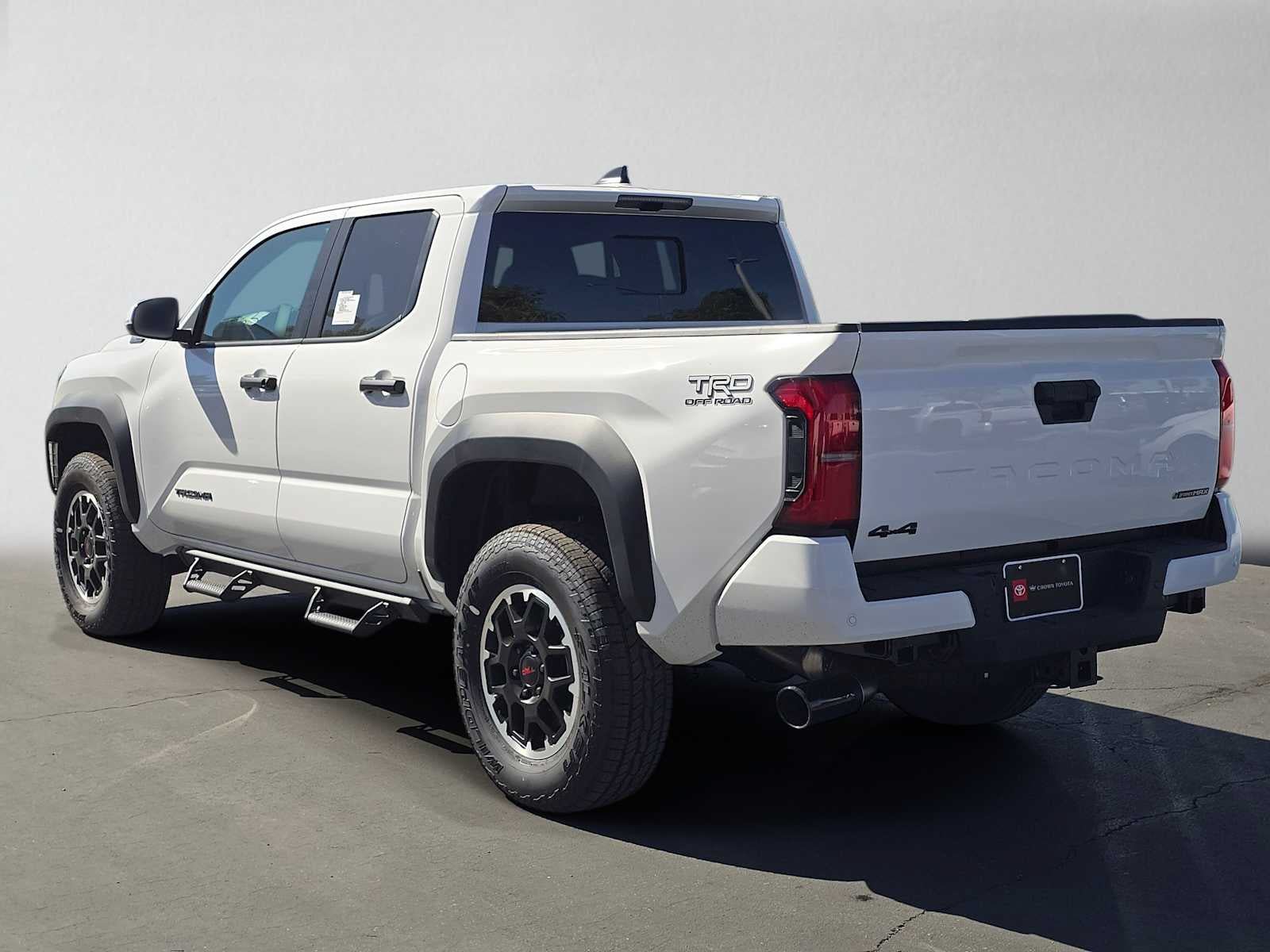 New 2026 Toyota Tacoma TRD Off-Road w/ TRD Off Road Upgrade Package AWD/4WD image 5