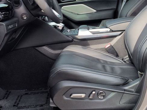 Used 2024 Acura MDX SH-AWD w/ Technology Package image 12