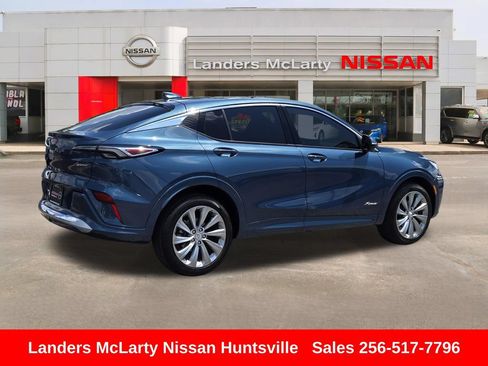 Used 2024 Buick Envista Sport Touring FWD image 3