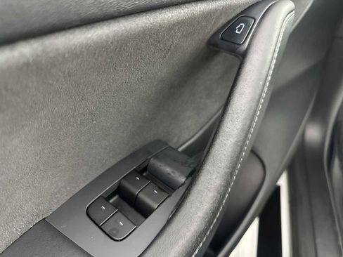 Used 2021 Tesla Model 3 Standard Range Plus image 28