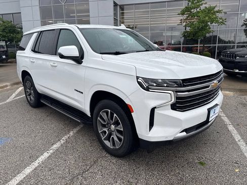 Used 2022 Chevrolet Tahoe LT w/ LT Signature Package AWD/4WD image 6