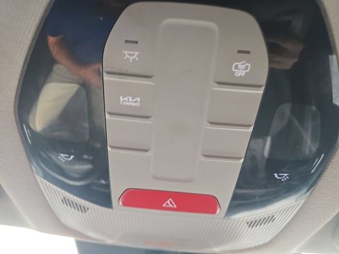 Used 2025 Kia K4 FWD image 32