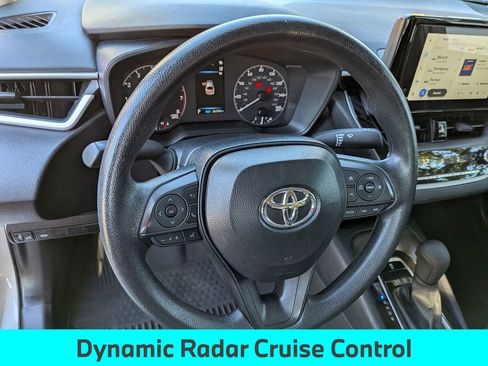 Used 2025 Toyota Corolla LE FWD image 15