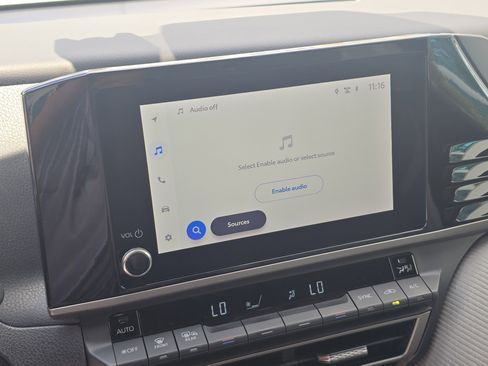 Used 2025 Toyota Camry SE image 22