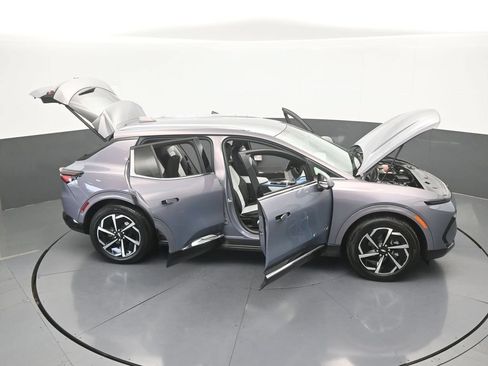 Used 2024 Chevrolet Equinox EV LT w/ Active Safety Package 3 FWD image 71