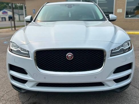 Used 2018 Jaguar F-PACE Prestige AWD/4WD image 2