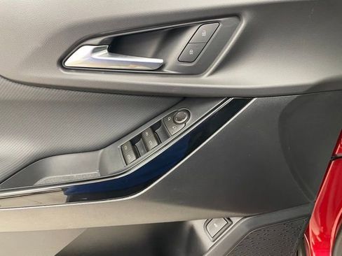 New 2026 Chevrolet Equinox LT w/ Convenience Package II AWD/4WD image 11