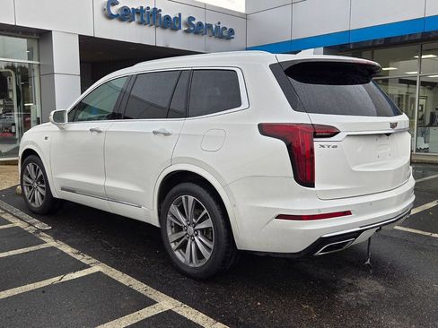 Used 2020 Cadillac XT6 Premium Luxury FWD image 7