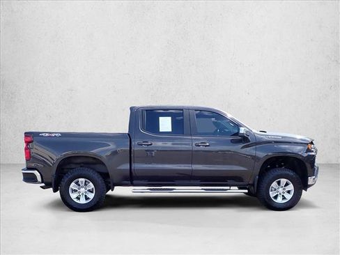 Used 2022 Chevrolet Silverado 1500 LT w/ Bed Protection Package AWD/4WD image 5